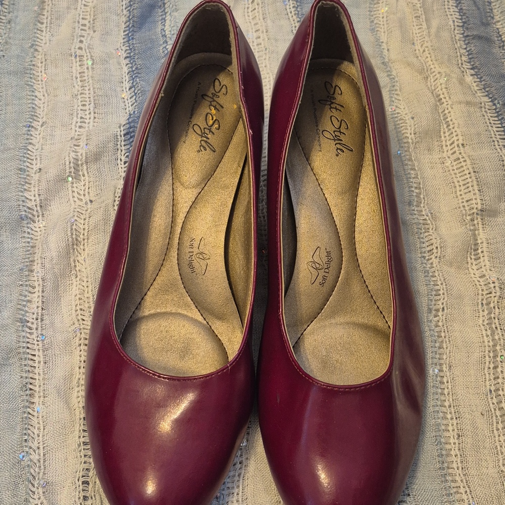Soft Style by Hush Puppies Sz 8.5 Deanna Pump Tibetan Red NWOT